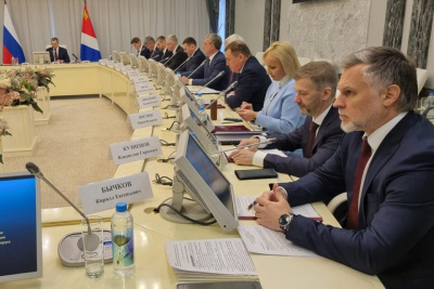 Премьер Якутии принял участие в заседании совета ДФО / ЯСИА   