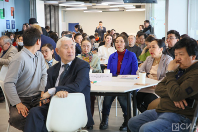 Стратсессия о проведении третьего Десятилетия олонхо прошла в Якутске / Саина Титова   