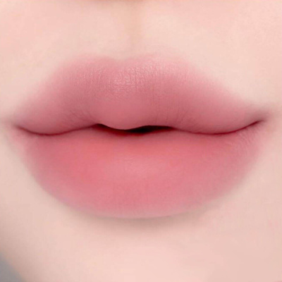 Стойкий вельветовый тинт Milk Touch Spread Fit Blur Tint 02 Morning Fluffy