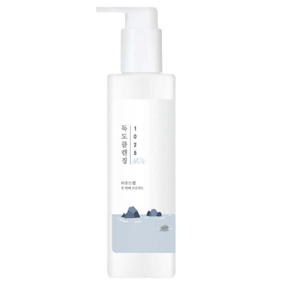 Нежное молочко для снятия макияжа с морской водой Round Lab 1025 Dokdo Cleansing Milk