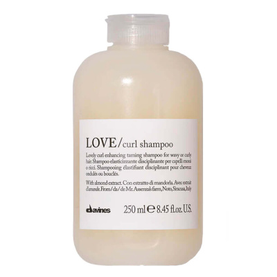 Шампунь для кудрявых и вьющихся волос с экстрактом миндаля Davines LOVE Curl Shampoo