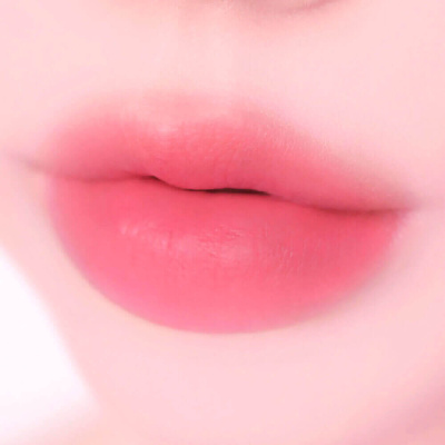 Тинт для губ с полуматовым финишем fwee Pink Obsession Stay-Fit Lip Tint M05 Code Pink