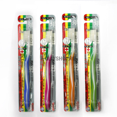 Зубная щётка с серебряным напылением Dr. Lusso Nano Silver Toothbrush
