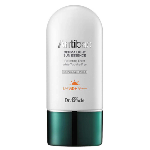 Солнцезащитная эссенция для проблемной кожи Dr.Oracle Antibac Derma Light Sun Essence SPF50+ PA+++