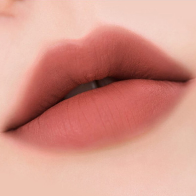 Матовая губная помада CLIO Chiffon Mood Lip 02 Rose Nut