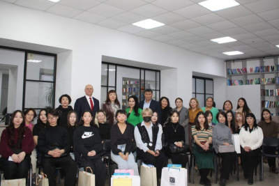 Более 80 якутян приняли участие в конкурсе эссе «День рубля — 2024» / ЯСИА   