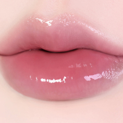 Блеск для губ с влажным сиянием Milk Touch Dew Stain Sheer Lip Gloss 07 Mauve Shower