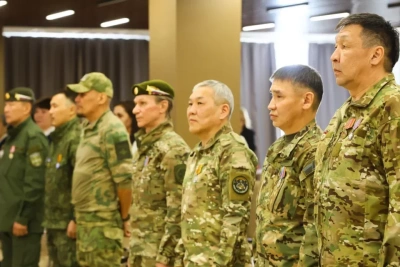 Знаки «Доброволец Донбасса» вручили ветеранам СВО в Якутии / ЯСИА   