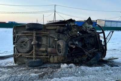 Смертельное ДТП в Кангалассах: автомобиль опрокинулся после удара в столб / ЯСИА   