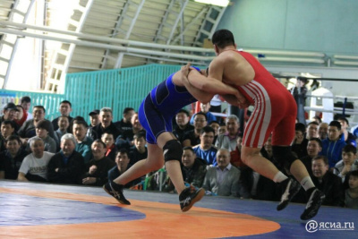 В Якутске выявят чемпионов республики по вольной борьбе среди ветеранов / Дьулустаан Сергеев   