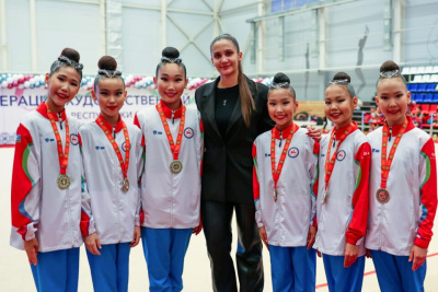 Якутские гимнастки участвуют в первенстве России в групповых упражнениях / ЯСИА   