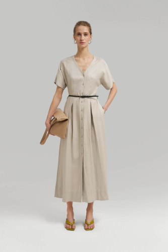 Приталенное платье миди со льном