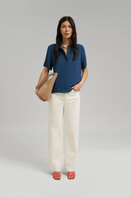 Легкая блузка на пуговицах