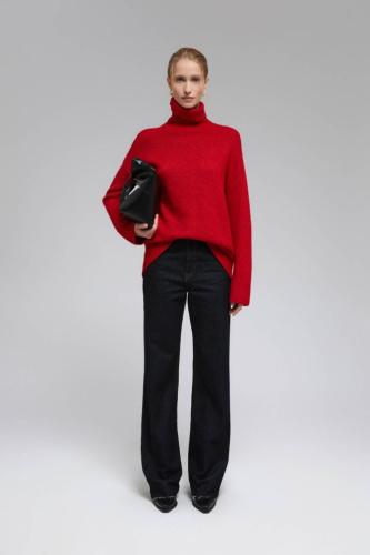 Свитер с шерстью