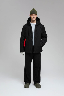 Утепленная куртка с капюшоном