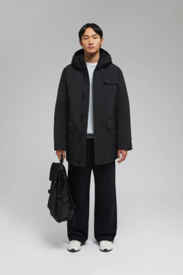 Утепленная куртка с капюшоном