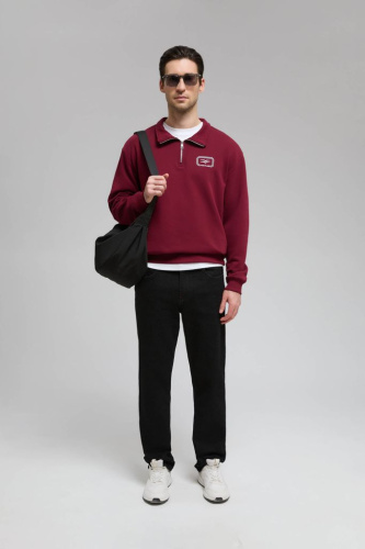 Джинсы прямого кроя