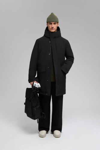 Утепленная парка с капюшоном