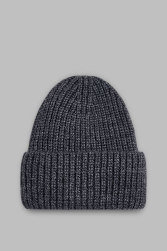 Шапка из шерсти