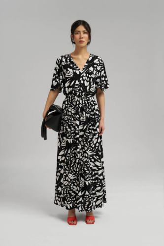 Платье макси с эластичным поясом