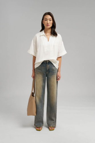 Свободная блузка изо льна и вискозы