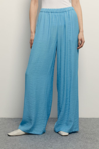Широкие брюки на резинке