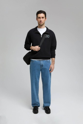 Джинсы широкого кроя