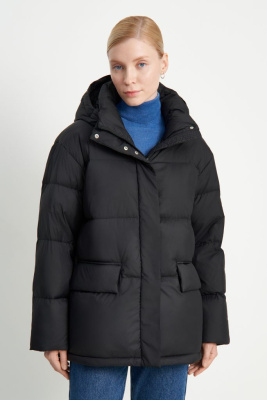 Пуховик со съемным капюшоном