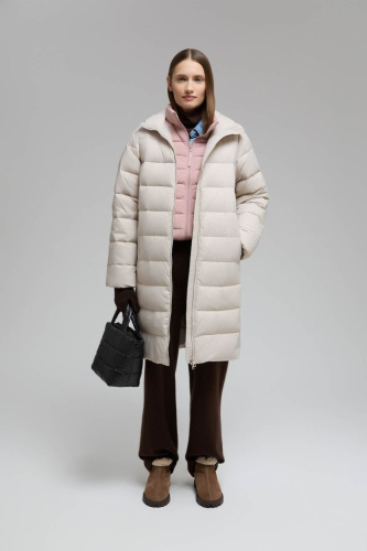 Пуховое пальто со съемным капюшоном