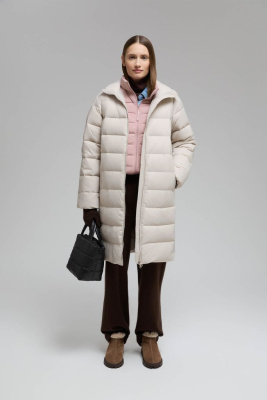 Пуховое пальто со съемным капюшоном