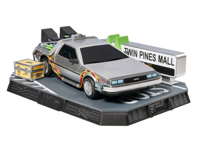 Фигурка Назад в будущее Машина времени ДеЛориан (сборная модель)