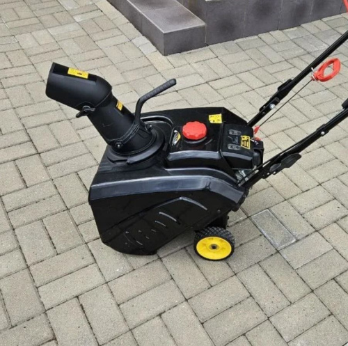 Снегоуборщик CHAMPION ST246