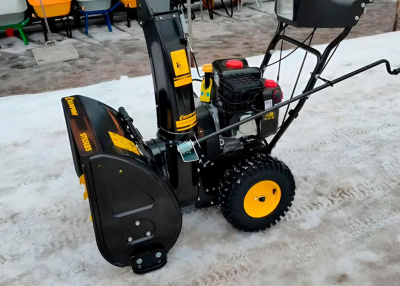 Снегоуборщик CHAMPION ST656BS