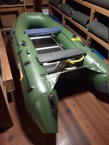 Лодка ПВХ GLADIATOR Active C330DP