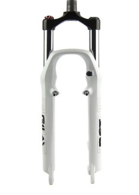 Амортизационная вилка RST Gila TNL 26" (белый 26" 100 мм эксцентрик 9 мм шток 1 1/8" (28.6 мм), сталь для дисковых тормозов)