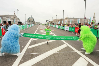 СберСтрахование защитила участников благотворительного забега СберПрайм Зелёный Марафон от травм / ЯСИА   