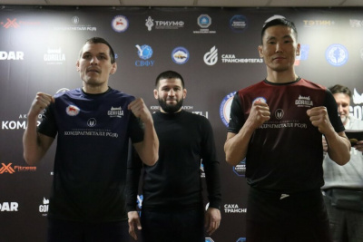 Участники Кубка Ил Дархана по смешанным единоборствам встретились лицом к лицу / Дьулустаан Сергеев   