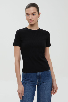 Футболка приталенного силуэта