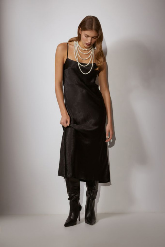 Атласное платье-комбинация