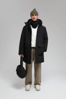 Пуховое пальто с накладными карманами