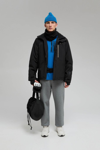 Горнолыжная куртка полуприлегающего силуэта