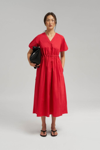 Свободное платье миди на кулиске