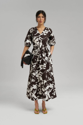 Свободное платье макси с поясом