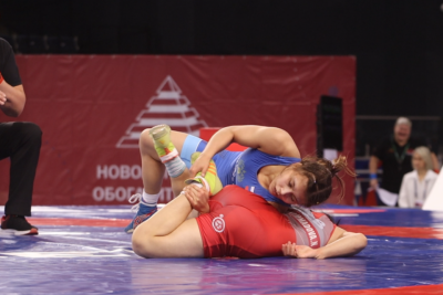 Якутянки стали обладательницами бронзовых медалей первенства России по женской борьбе / Дьулустаан Сергеев   