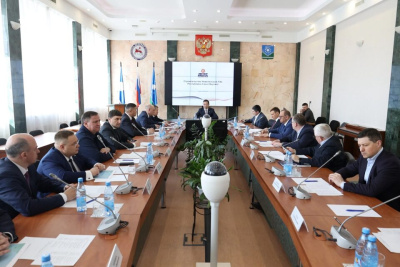 Айсен Николаев провел совещание по строительству Новоленской ТЭС / ЯСИА   