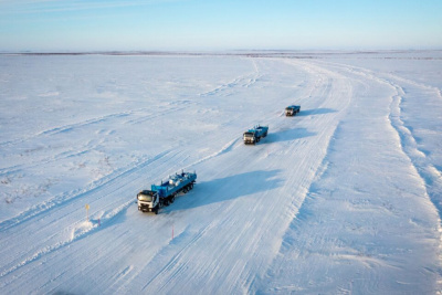 «Газпром нефть» запустила беспилотные грузоперевозки на месторождениях Сибири / ЯСИА   