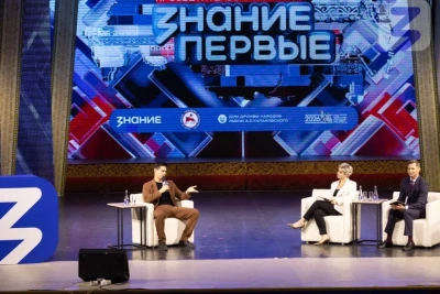 Олимпийский чемпион Евгений Рылов дал советы молодежи на марафоне «Знание.Первые» в Якутске / ЯСИА Якутск Якутск Республика Саха (Якутия)