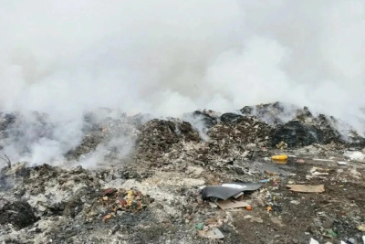 В Нижнем Бестяхе загорелась несанкционированная свалка / ЯСИА   