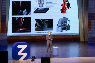 Профессор Владимир Решетов рассказал якутской молодёжи о лазерных технологиях / ЯСИА   