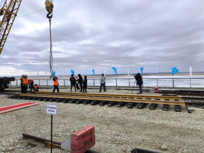 Ударный труд строителей отмечен ведомственными наградами